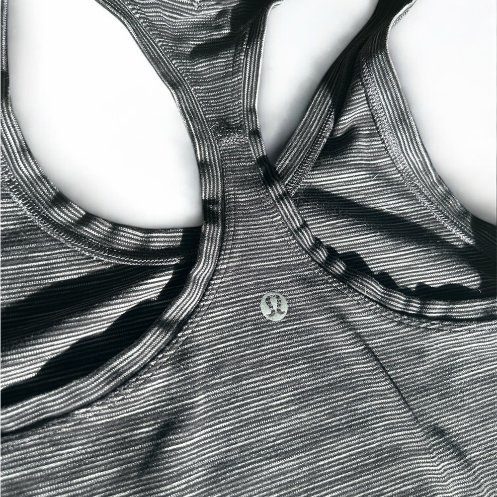 Lululemon Racerback striped black and gray tank top. women’s size 2/4.